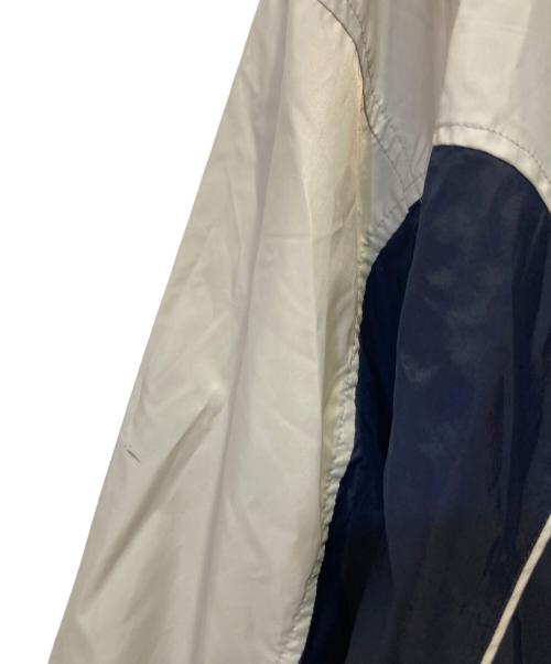 NIKE（ナイキ）NIKE (ナイキ) ナイロンジャケット グレー×ネイビー サイズ:Ｌの古着・服飾アイテム