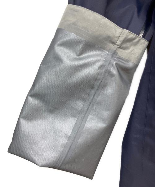 ARC'TERYX（アークテリクス）ARC'TERYX (アークテリクス) BETA SL JACKET ネイビー サイズ:SIZE Mの古着・服飾アイテム