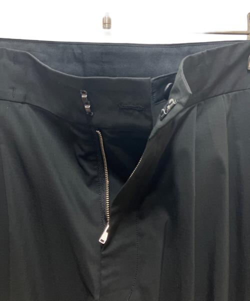 QUALIA（クオリア）QUALIA (クオリア) light adjustable pants ブラック サイズ:Bの古着・服飾アイテム