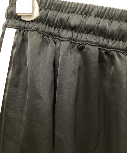 adidas（アディダス）adidas (アディダス) LONG SATIN SKIRT ブラック サイズ:Lの古着・服飾アイテム