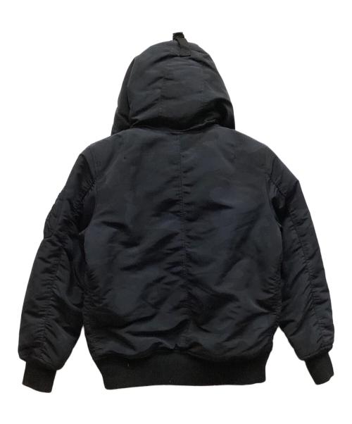 AVIREX（アヴィレックス）AVIREX (アヴィレックス) 中綿ジャケット ネイビー サイズ:Mの古着・服飾アイテム
