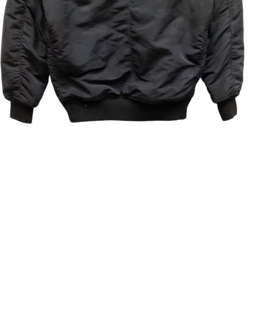 AVIREX（アヴィレックス）AVIREX (アヴィレックス) 中綿ジャケット ネイビー サイズ:Mの古着・服飾アイテム