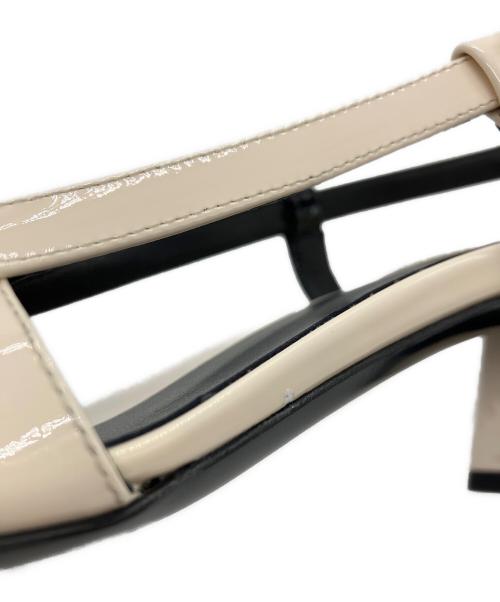 Roger Vivier（ロジェ ヴィヴィエ）Roger Vivier (ロジェ ヴィヴィエ) カラーブロックパンプス ホワイト×ブラック サイズ:37の古着・服飾アイテム