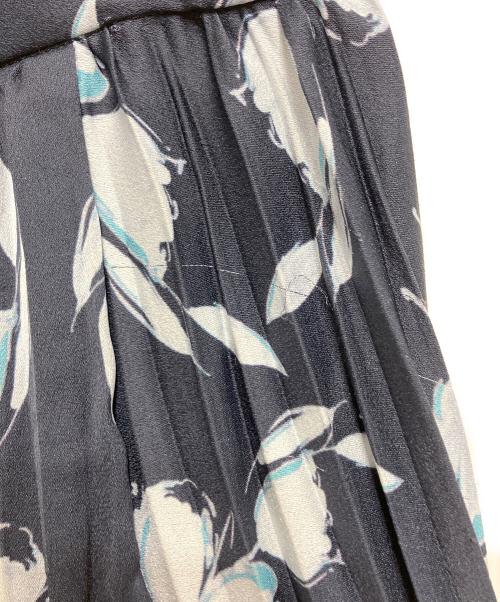 ANAYI（アナイ）ANAYI (アナイ) チューリッププリントプリーツスカート ネイビー サイズ:38の古着・服飾アイテム