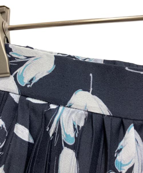 ANAYI（アナイ）ANAYI (アナイ) チューリッププリントプリーツスカート ネイビー サイズ:38の古着・服飾アイテム