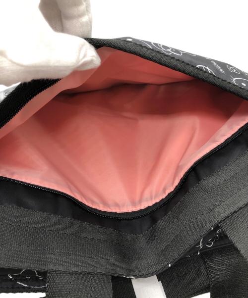 LeSportsac（レスポートサック）LeSportsac (レスポートサック) HELLO KITTY (ハローキティ) BUCKET TOTE ブラックの古着・服飾アイテム