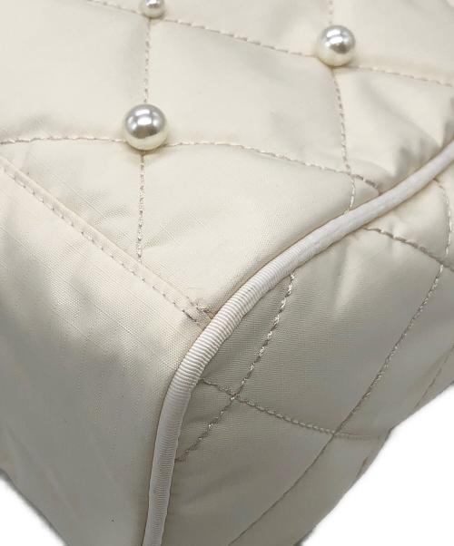 LeSportsac（レスポートサック）LeSportsac (レスポートサック) N/S MINI SATCHEL W PEARLS アイボリー サイズ:下記参照の古着・服飾アイテム