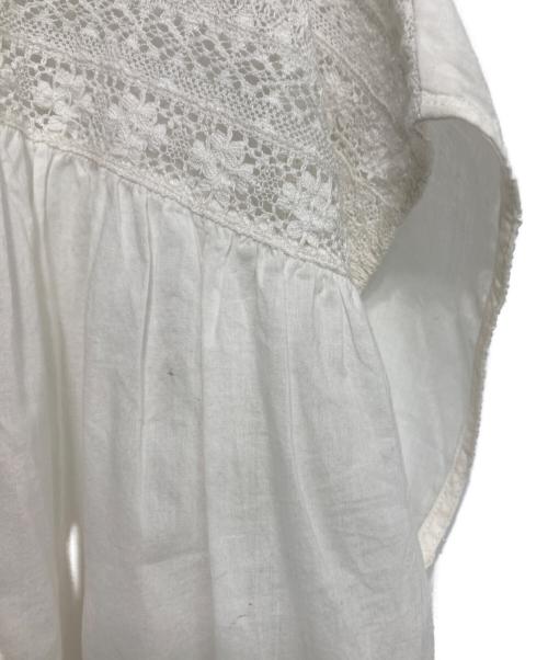 BEARDSLEY（ビアズリー）BEARDSLEY (ビアズリー) リバーレース2WAYブラウス ホワイト サイズ:Fの古着・服飾アイテム