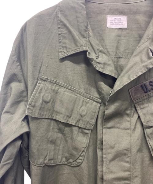 US ARMY（ユーエスアーミー）US ARMY (ユーエスアーミー) ジャングルファティーグジャケット オリーブ サイズ:Small Longの古着・服飾アイテム