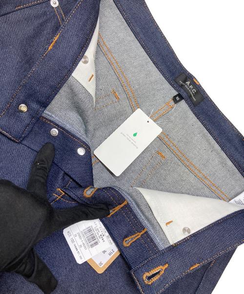 A.P.C.（アーペーセー）A.P.C. (アーペーセー) PETIT NEW STANDARD インディゴ サイズ:30 未使用品の古着・服飾アイテム