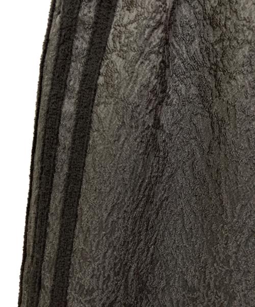 OPENING act（オープニングアクト）OPENING act (オープニングアクト) 総柄ジャガードワイドトラックパンツ グレー サイズ:SIZE Mの古着・服飾アイテム