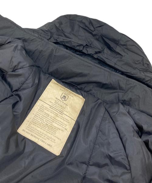 ミリタリージャケット（ミリタリージャケット）ミリタリージャケット (ミリタリージャケット) ECWCS GEN3 LEVEL7  B.A.F社 ミリタリージャケット ブラック サイズ:MーRの古着・服飾アイテム