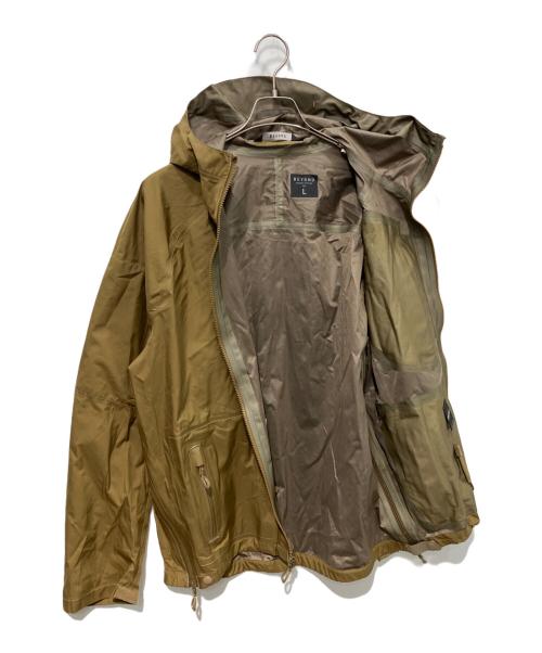 Beyond Clothing（ビヨンドクロージング）BEYOND CLOTHING (ビヨンドクロージング) A6 RAIN JACKET　GORE-TEX ベージュ サイズ:Lの古着・服飾アイテム