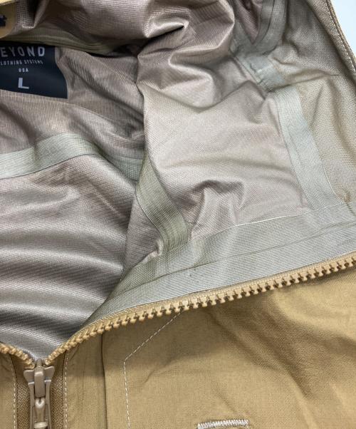 Beyond Clothing（ビヨンドクロージング）BEYOND CLOTHING (ビヨンドクロージング) A6 RAIN JACKET　GORE-TEX ベージュ サイズ:Lの古着・服飾アイテム