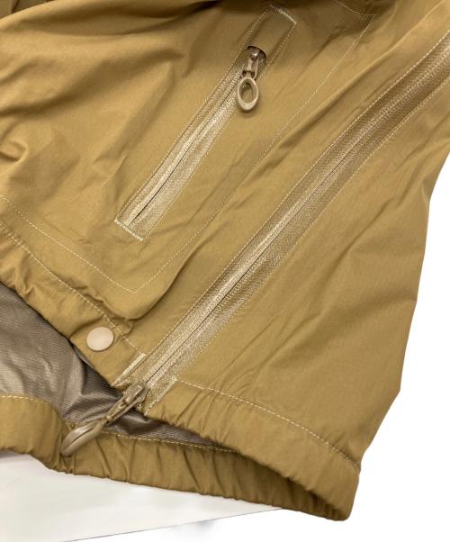 Beyond Clothing（ビヨンドクロージング）BEYOND CLOTHING (ビヨンドクロージング) A6 RAIN JACKET　GORE-TEX ベージュ サイズ:Lの古着・服飾アイテム