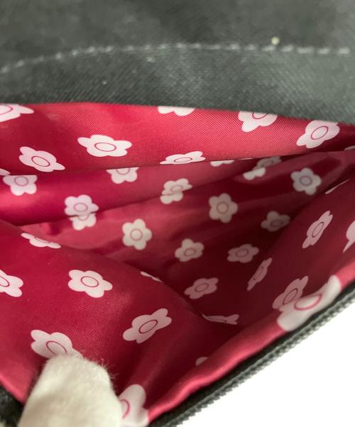 MARY QUANT（マリークヮント）MARY QUANT (マリークヮント) オールブラックシンプルロゴ リュックL ブラックの古着・服飾アイテム