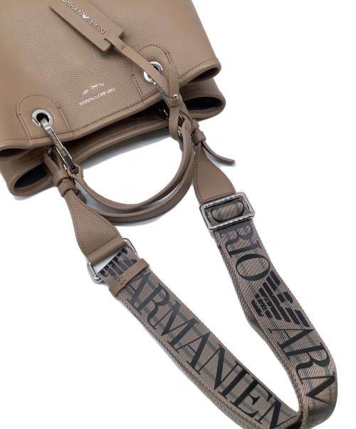 EMPORIO ARMANI（エンポリオアルマーニ）EMPORIO ARMANI (エンポリオアルマーニ) 2WAYショルダーバッグ ベージュの古着・服飾アイテム