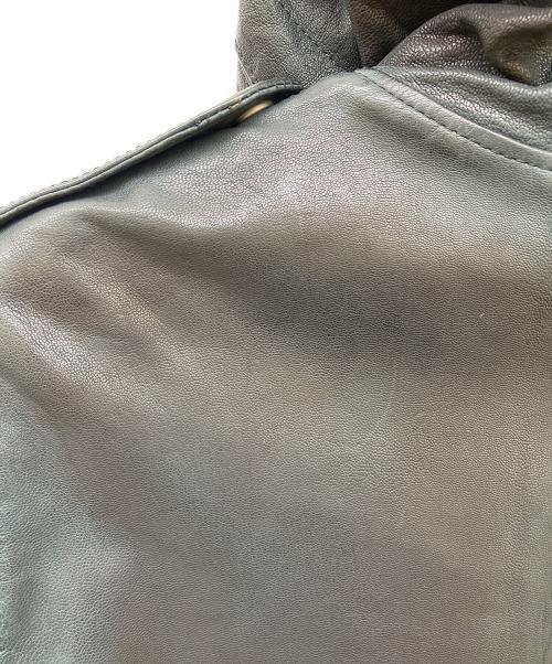 ISAMU KATAYAMA BACKLASH（イサムカタヤマ・バックラッシュ）ISAMU KATAYAMA BACKLASH (イサムカタヤマ・バックラッシュ) ゴードレザー タンニン製品染め モッズコート ブラック サイズ:Mの古着・服飾アイテム