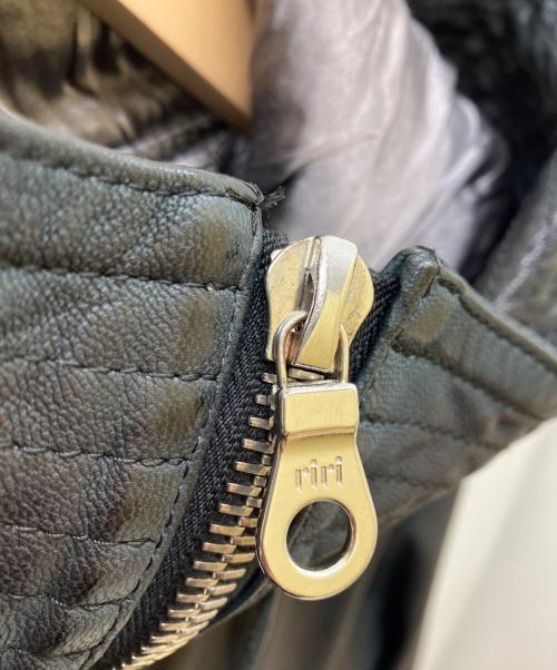 ISAMU KATAYAMA BACKLASH（イサムカタヤマ・バックラッシュ）ISAMU KATAYAMA BACKLASH (イサムカタヤマ・バックラッシュ) ゴードレザー タンニン製品染め モッズコート ブラック サイズ:Mの古着・服飾アイテム