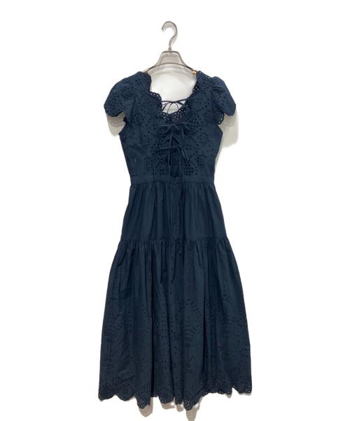 FRAY ID（フレイ アイディー）FRAY ID (フレイ アイディー) スカラエンドカットワークレースワンピース ネイビー 未使用品の古着・服飾アイテム