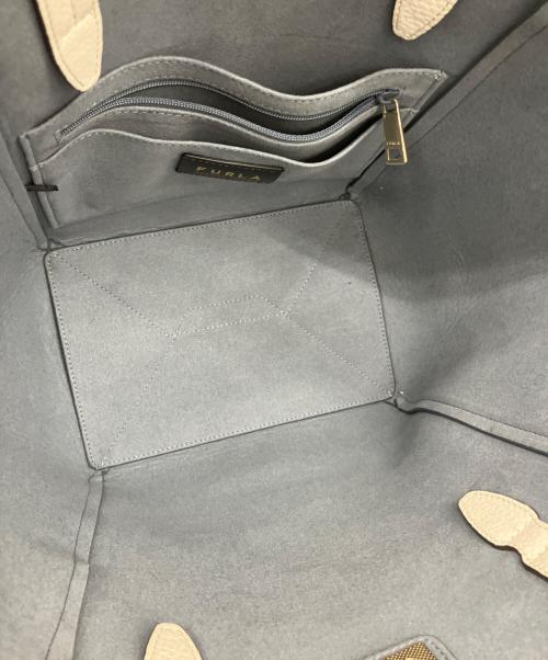 FURLA（フルラ）FURLA (フルラ) トートバッグ ホワイトの古着・服飾アイテム