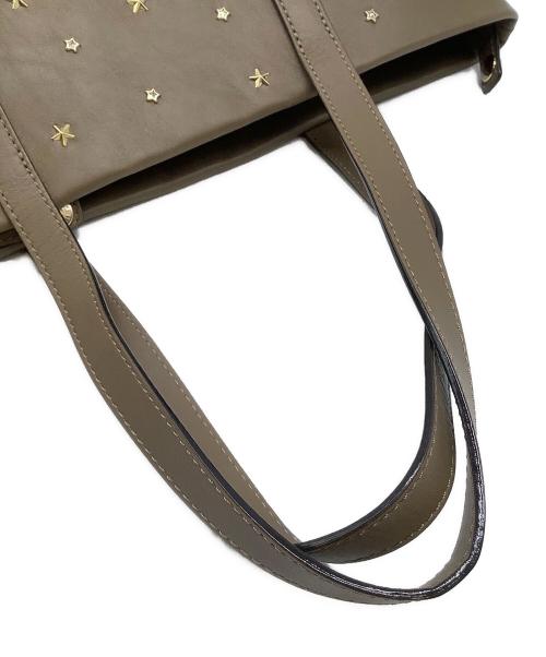 JIMMY CHOO（ジミーチュウ）JIMMY CHOO (ジミーチュウ) スターストーンスタッズトートバッグ ベージュの古着・服飾アイテム