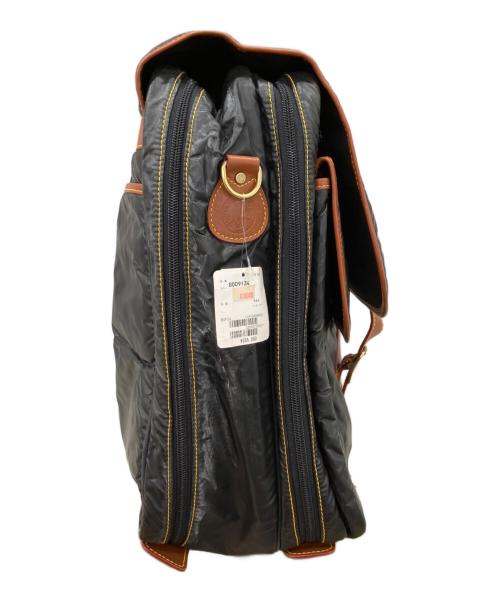 HUNTING WORLD（ハンティングワールド）HUNTING WORLD (ハンティングワールド) バチュークロス ビジネスバッグ ブラックの古着・服飾アイテム