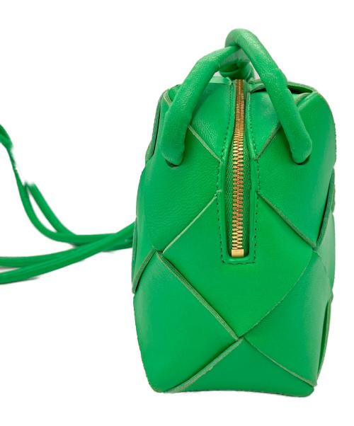 BOTTEGA VENETA（ボッテガベネタ）BOTTEGA VENETA (ボッテガベネタ) ミニカセットカメラバッグ グリーンの古着・服飾アイテム