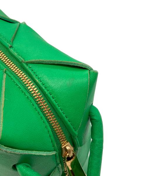 BOTTEGA VENETA（ボッテガベネタ）BOTTEGA VENETA (ボッテガベネタ) ミニカセットカメラバッグ グリーンの古着・服飾アイテム