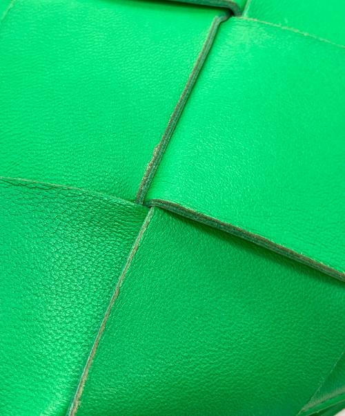 BOTTEGA VENETA（ボッテガベネタ）BOTTEGA VENETA (ボッテガベネタ) ミニカセットカメラバッグ グリーンの古着・服飾アイテム