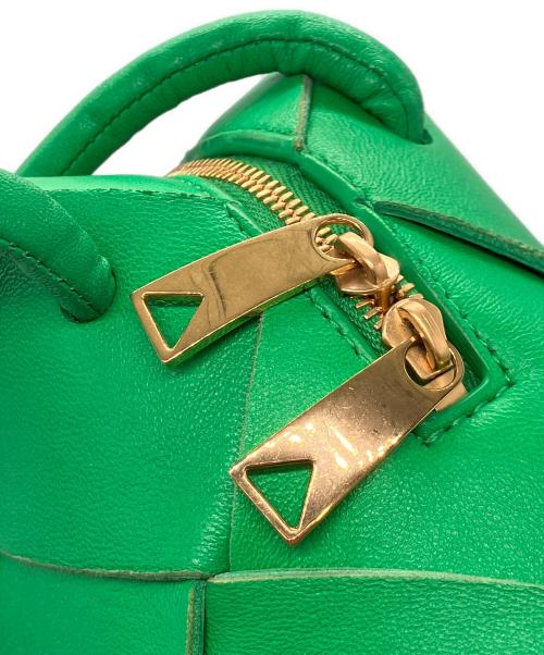 BOTTEGA VENETA（ボッテガベネタ）BOTTEGA VENETA (ボッテガベネタ) ミニカセットカメラバッグ グリーンの古着・服飾アイテム