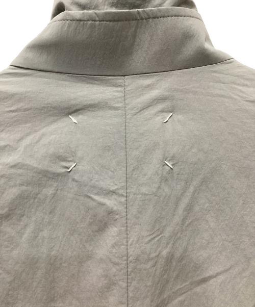 Maison Margiela（メゾンマルジェラ）Maison Margiela (メゾンマルジェラ) RECYCLED NYLONオーバーサイズコート グレー サイズ:sの古着・服飾アイテム