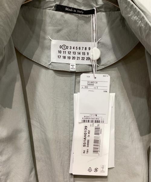 Maison Margiela（メゾンマルジェラ）Maison Margiela (メゾンマルジェラ) RECYCLED NYLONオーバーサイズコート グレー サイズ:sの古着・服飾アイテム