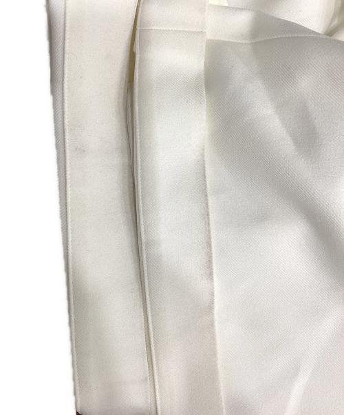 cygne（シーニュ）cygne (シーニュ) ハイウエストタックワイドパンツ オフホワイトの古着・服飾アイテム