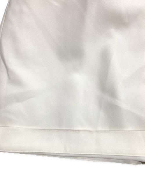 cygne（シーニュ）cygne (シーニュ) ハイウエストタックワイドパンツ オフホワイトの古着・服飾アイテム