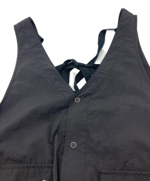 BEAMS BOY（ビームスボーイ）BEAMS BOY (ビームスボーイ) ナイロン タッサー C-1 ノースリーブ ワンピース ブラック サイズ:Freeの古着・服飾アイテム