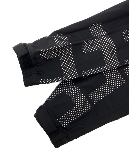 The Duffer of ST.George（ザ ダファーオブセントジョージ）The Duffer of ST.George (ザ ダファーオブセントジョージ) SLEEVE LOGO SPLASH JK　スリーブロゴスプラッシュジャケット　マウンテンパーカー ブラック サイズ:Sの古着・服飾アイテム