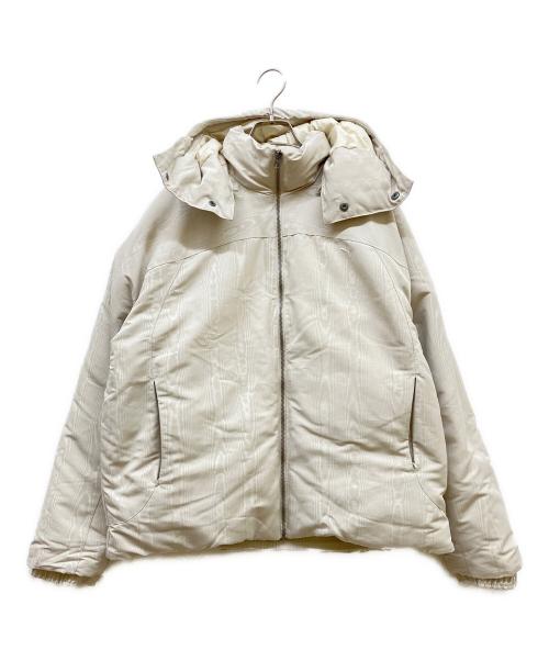 PUMA（プーマ）PUMA (プーマ) アンダーグラウンド プリマロフト パデッド ジャケット ホワイト サイズ:Sの古着・服飾アイテム