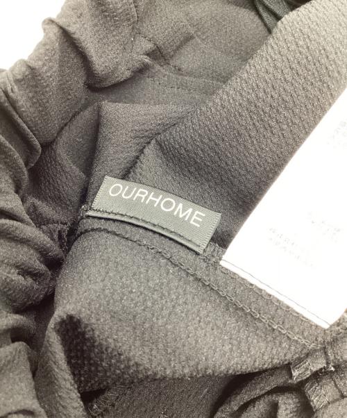 ourhome（アワホーム）OURHOME (アワホーム) タックテーパードパンツ ブラック サイズ:Freeの古着・服飾アイテム