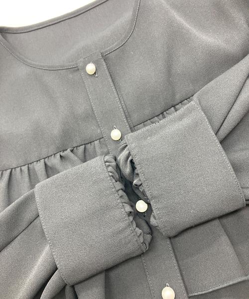 Rene（ルネ）Rene (ルネ) パールボタンフリルブラウス　5431170 ブラック サイズ:36の古着・服飾アイテム