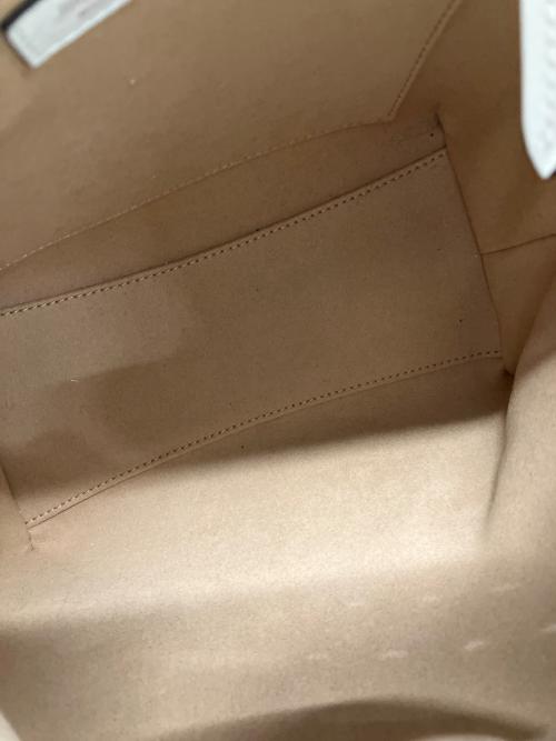 JIMMY CHOO（ジミーチュウ）JIMMY CHOO (ジミーチュウ) 2WAYバッグ ホワイトの古着・服飾アイテム