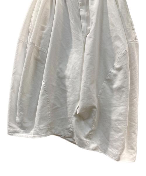 BLACK COMME des GARCONS（ブラックコムデギャルソン）BLACK COMME des GARCONS (ブラックコムデギャルソン) 変形バルーンスカンツ ホワイト サイズ:XSの古着・服飾アイテム