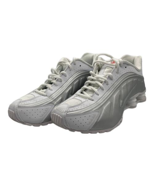 NIKE（ナイキ）NIKE (ナイキ) SHOX R4 ホワイト サイズ:28.5の古着・服飾アイテム