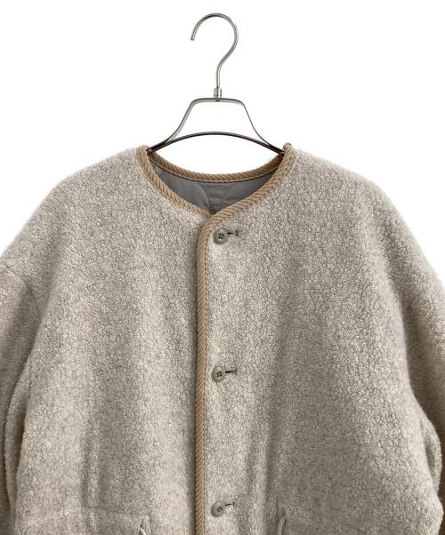 H BEAUTY&YOUTH（エイチ ビューティー&ユース）H BEAUTY&YOUTH (エイチ ビューティー&ユース) QUILTED BOA REVERSIBLE COAT ベージュ サイズ:Mの古着・服飾アイテム