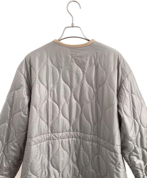 H BEAUTY&YOUTH（エイチ ビューティー&ユース）H BEAUTY&YOUTH (エイチ ビューティー&ユース) QUILTED BOA REVERSIBLE COAT ベージュ サイズ:Mの古着・服飾アイテム