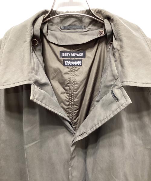 ISSEY MIYAKE（イッセイミヤケ）ISSEY MIYAKE (イッセイミヤケ) Thinsulate (シンサレート) ライナー付ラグランスリーブパラシュートコート オリーブ サイズ:3の古着・服飾アイテム