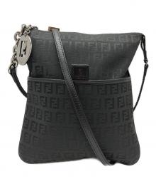 FENDI（フェンディ）の古着「ズッキーノ柄 ショルダーバッグ」｜ブラック