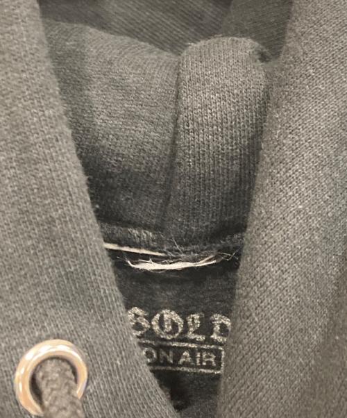 ON AIR（オン エアー）ON AIR (オン エアー) GOLDWOOD ARTWORKS KYNE (キネ) プルオーバーパーカー ブラック サイズ:Lの古着・服飾アイテム