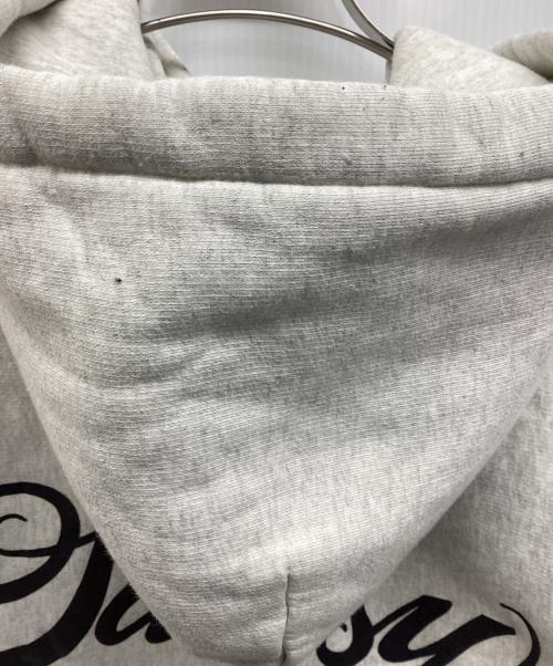 stussy（ステューシー）stussy (ステューシー) WORLD TOUR HOODIE ライトグレー サイズ:Sの古着・服飾アイテム