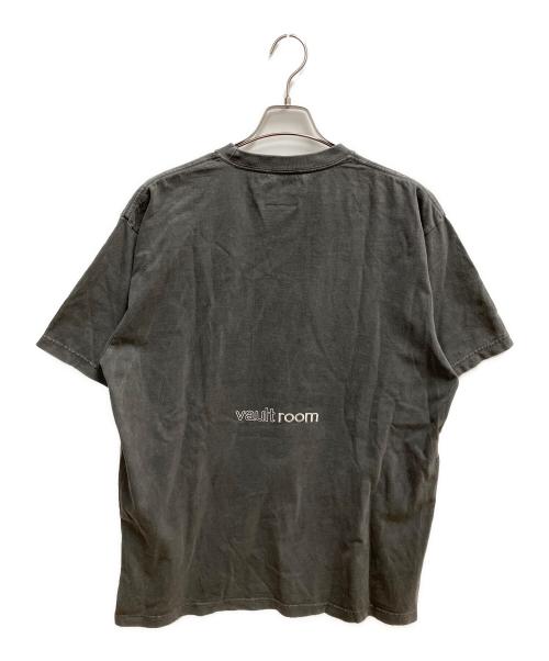 VAULTROOM（ボルトルーム）VAULTROOM (ボルトルーム) COVER (カバー) 赤見かるび (アカミカルビ) VR × LAPKARU TEE  ブラック サイズ:SIZE XLの古着・服飾アイテム